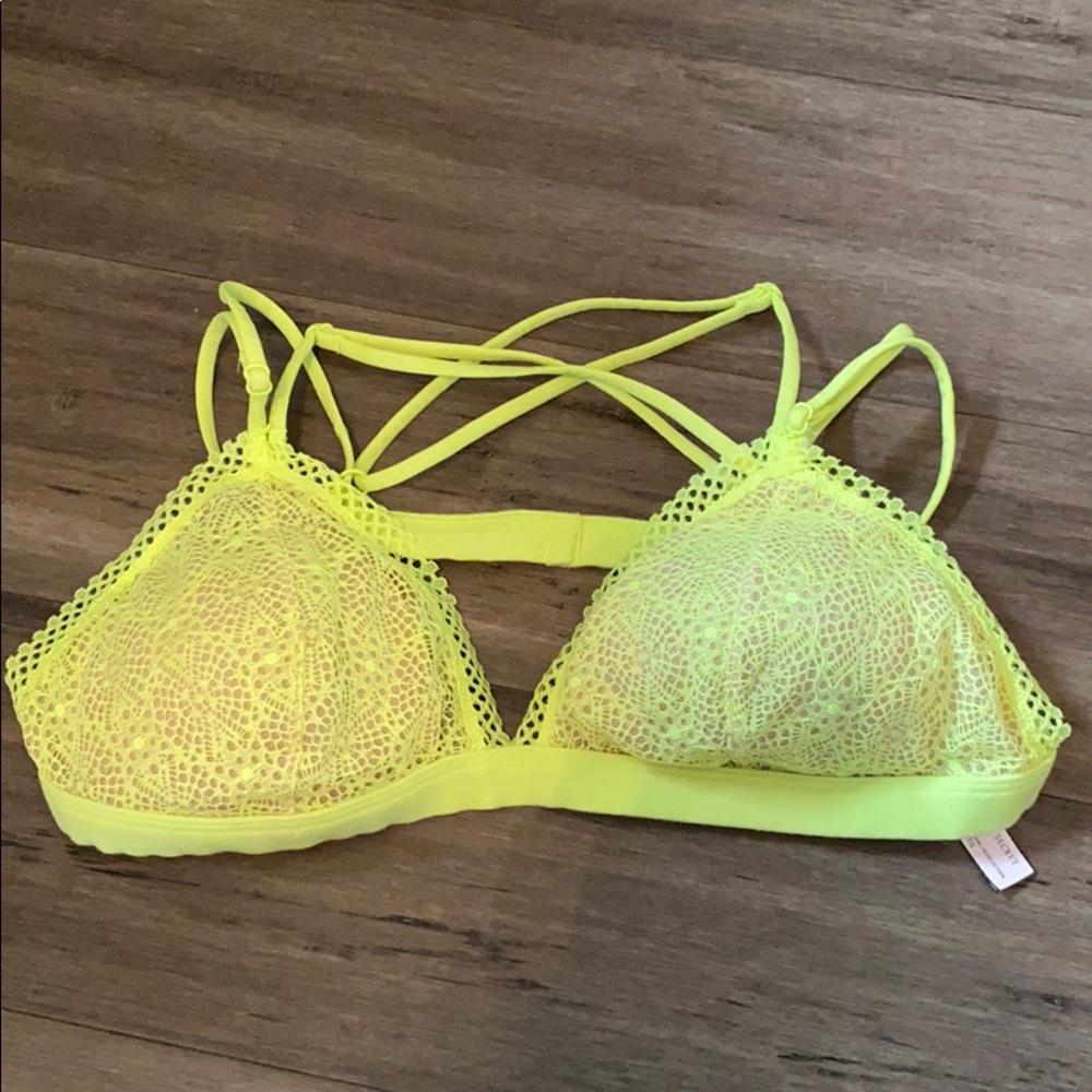 Victoria’s Secret swim top strappy  lace brallete